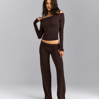 FormeSoft™ Fitted Off-The-Shoulder Long Sleeve Top | 70% Cocoa