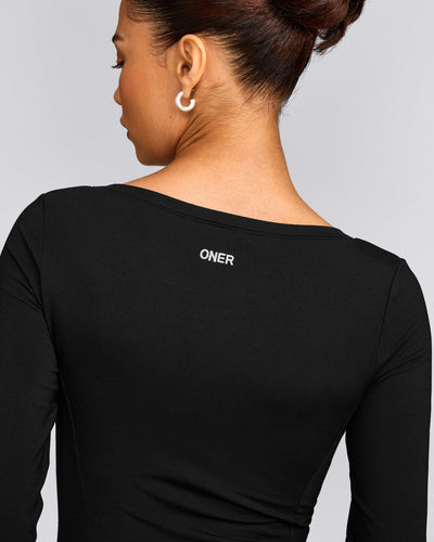 Mellow™ Motion Wide V Neck 3/4 Length Sleeve Mid Top | Black