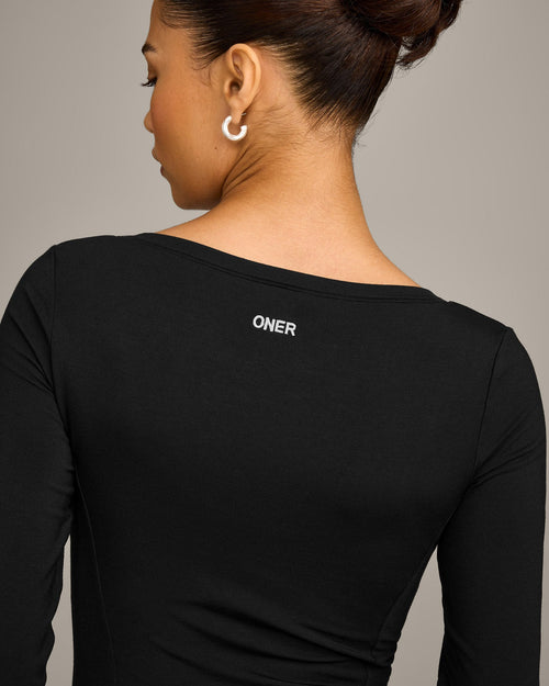 Mellow™ Motion Wide V Neck 3/4 Length Sleeve Mid Top | Black