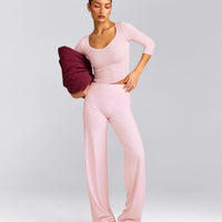 Mellow™ Motion Wide V Neck 3/4 Length Sleeve Mid Top | Soft Girl Pink
