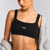 Seamless Scoop Neck Bralette | Black