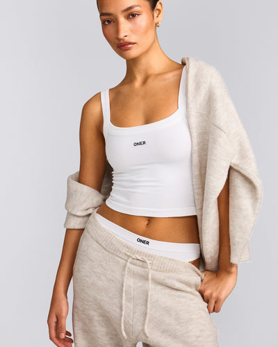 Seamless Scoop Neck Vest | White