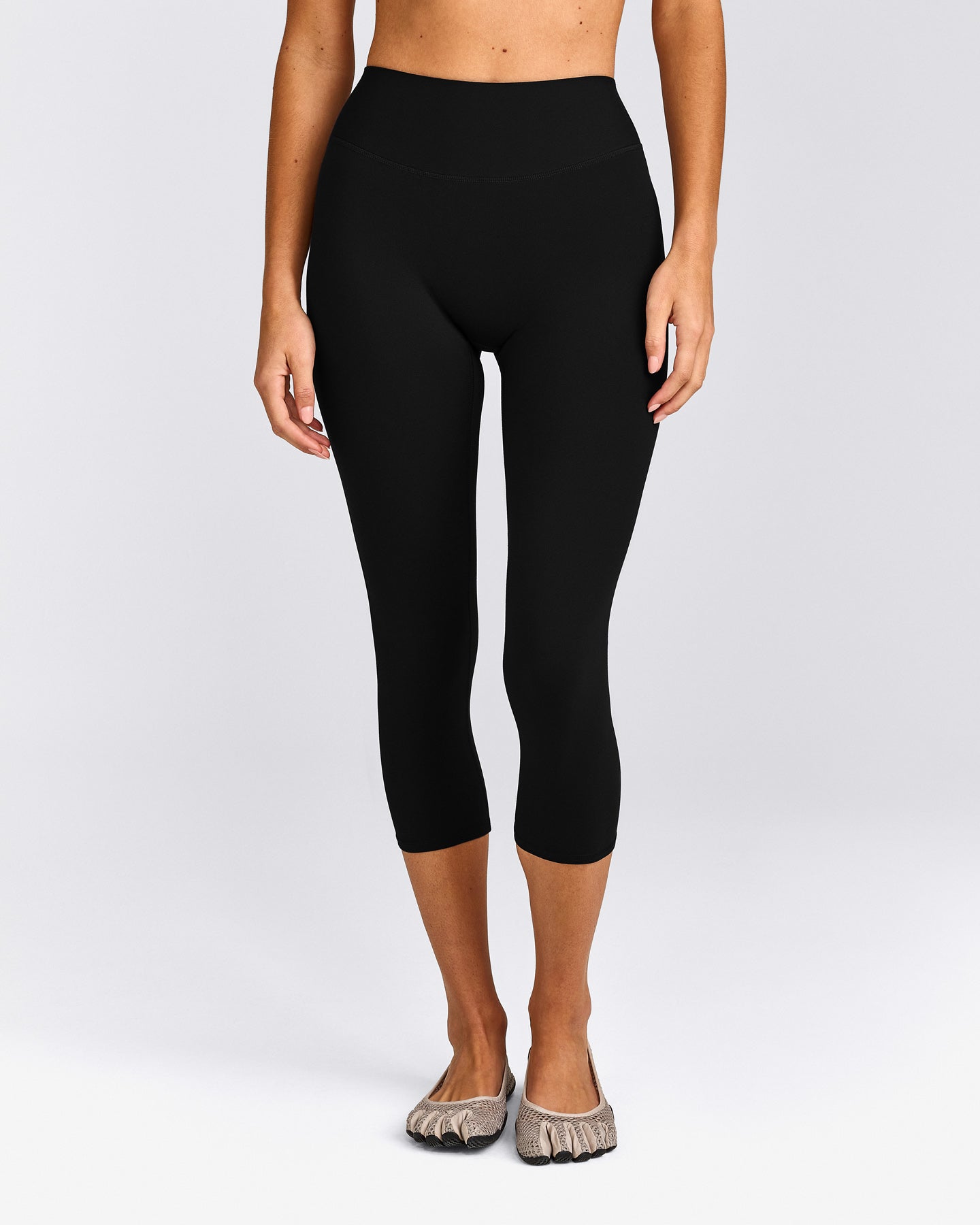 SoftMotion™ 3/4 Length Leggings with Grey Logo | Black