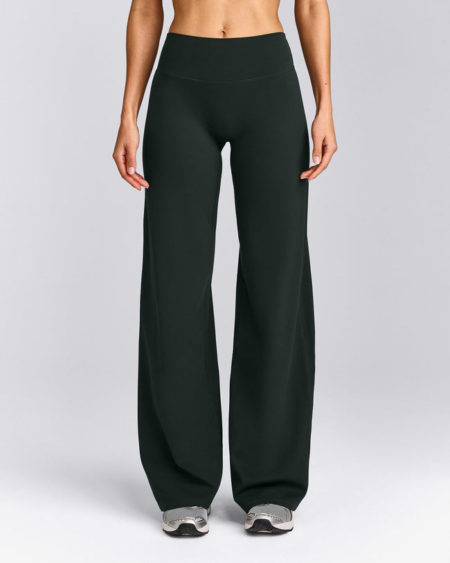 SoftMotion™ Straight Leg Bottoms with Grey Logo | Emerald Noir