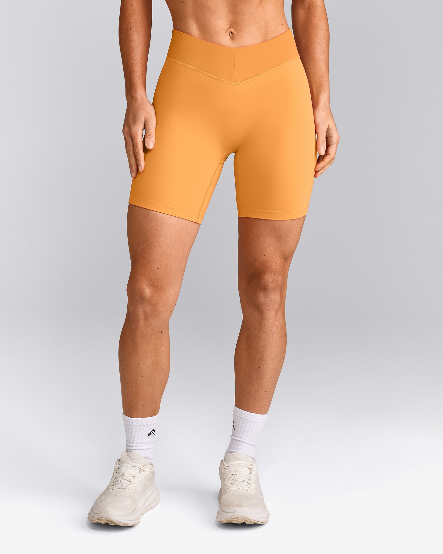 UnifiedMove™ V Front Mid Rise Shorts 6" with Reflective Logo | Powdered Orange