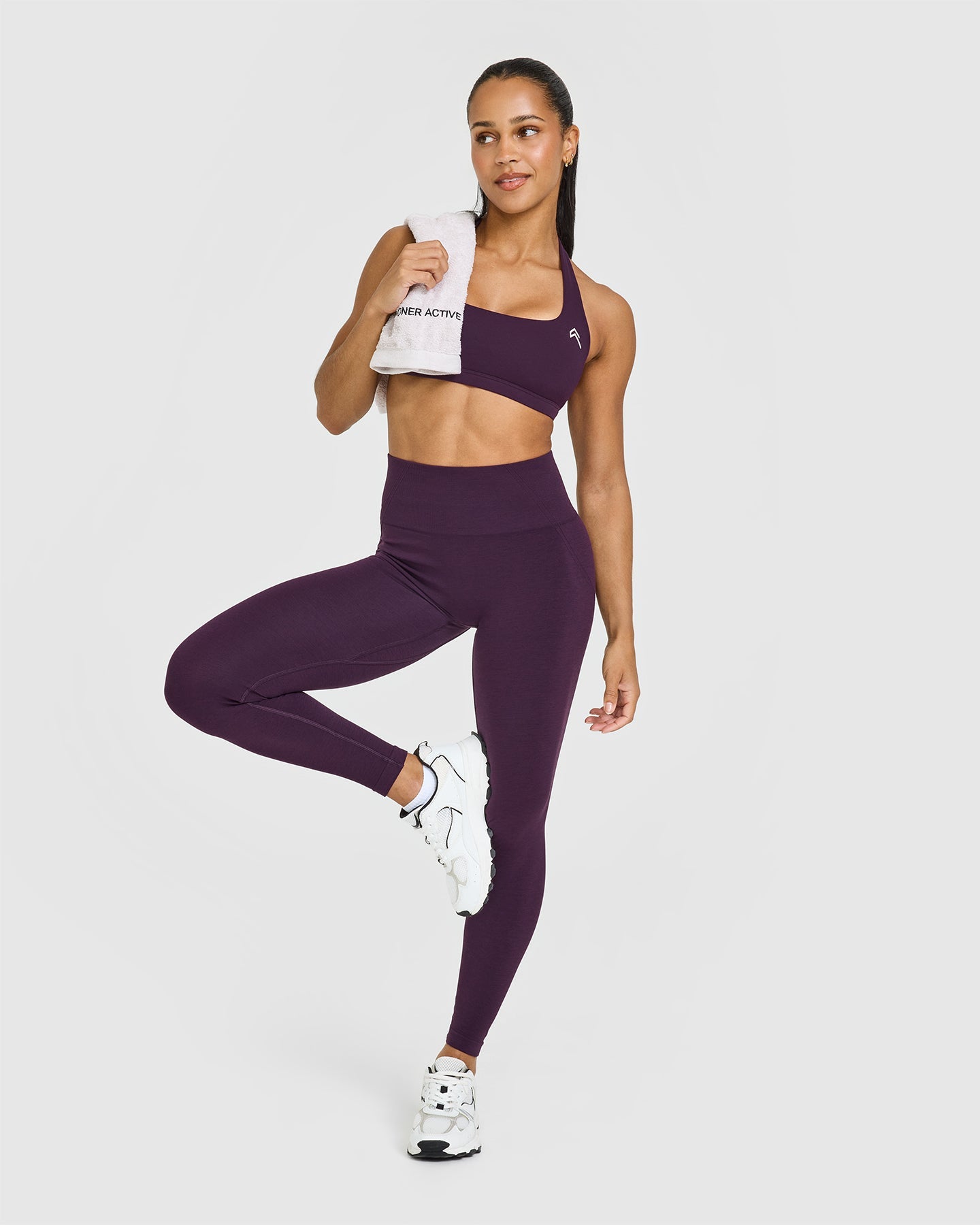 EffortlessLift™ Seamless Leggings with White Logo | Blackberry Purple