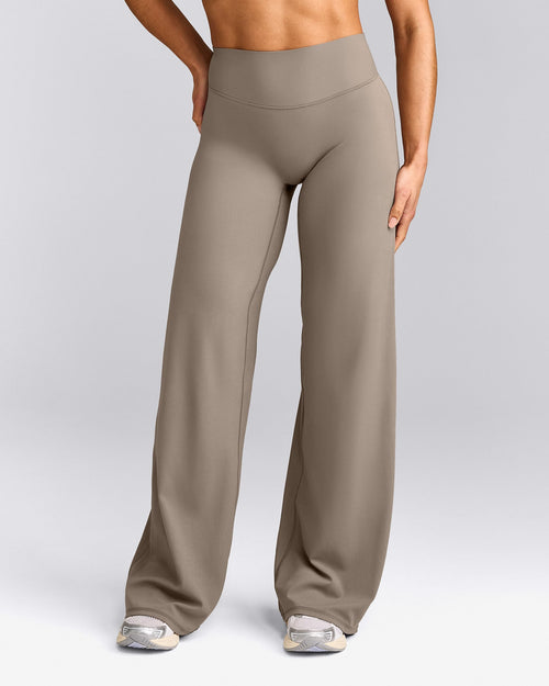 SoftMotion™ Straight Leg Trousers with Gray Logo | Minky