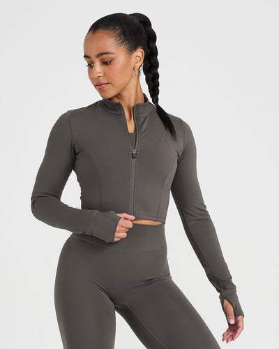 Women's Cropped Workout Jacket Front Zip Stretchy Fitted Long Sleeve Crop  Top Activewear : : Clothing, Shoes & Accessories