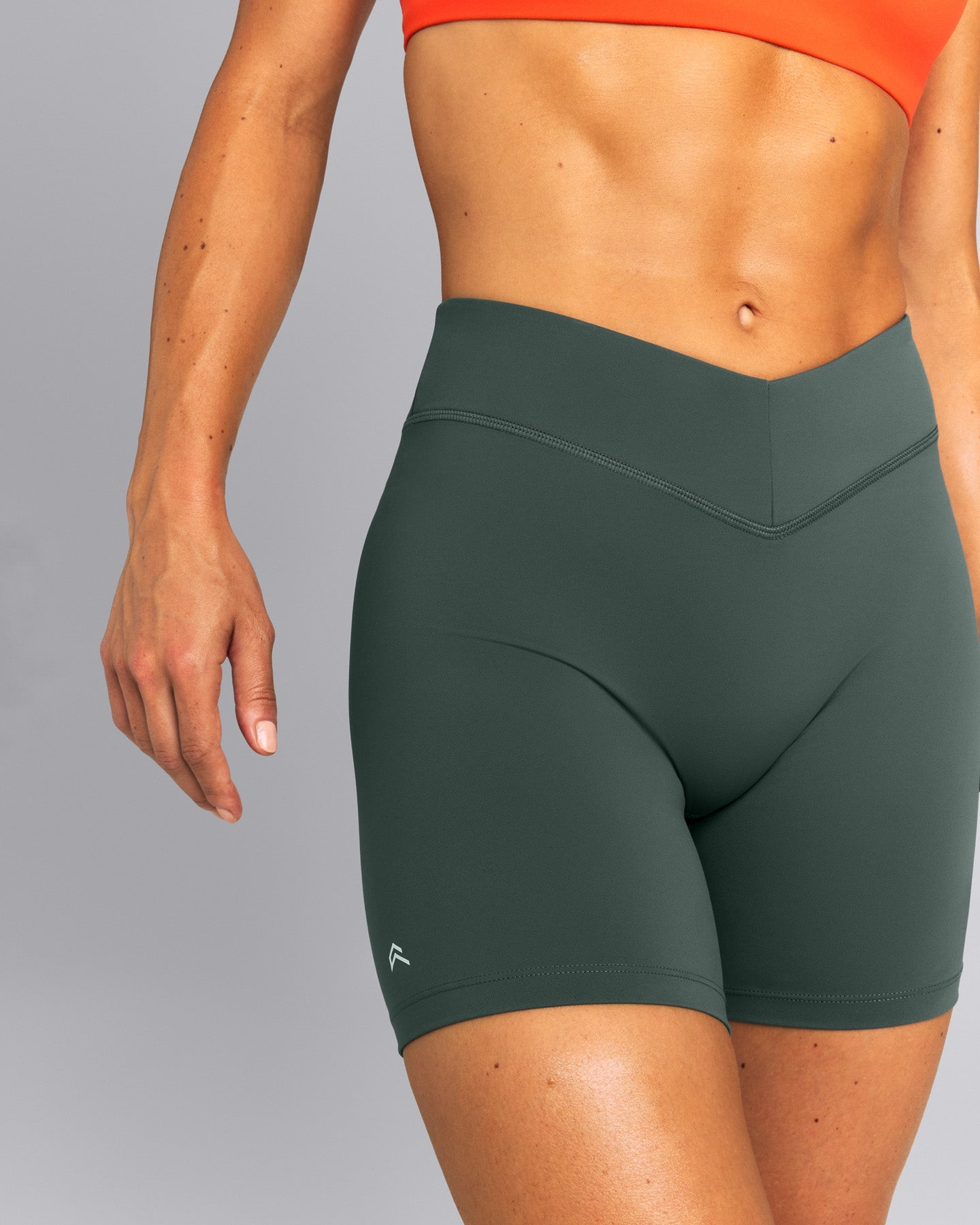 UnifiedMove™ V Front Mid Rise Shorts 6" New Branding | Shadow Green
