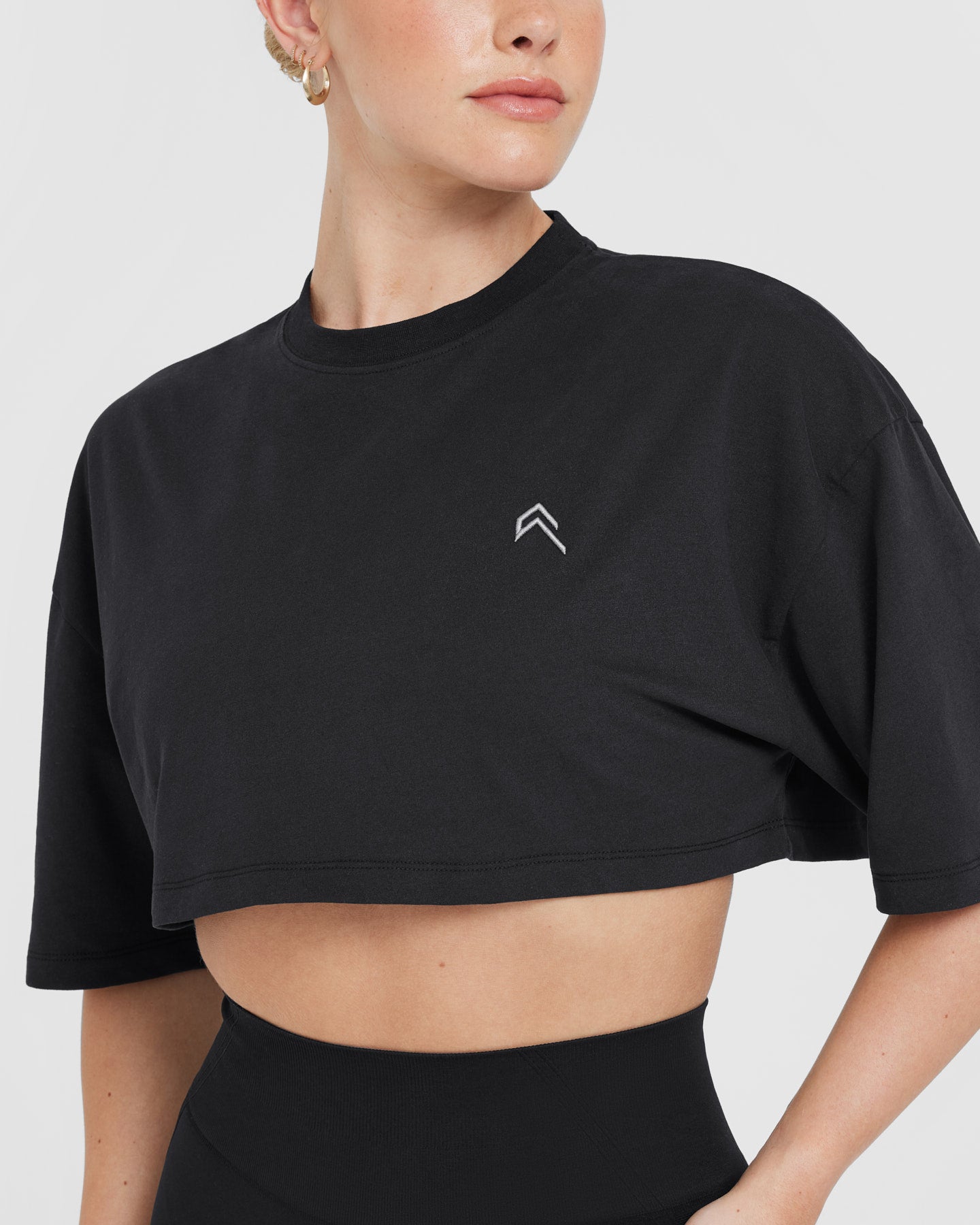 Black T-Shirt Women's Oversized - Cropped