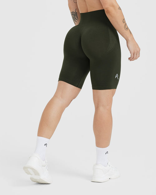 Effortless Seamless Cycling Shorts with White Logo | Khaki