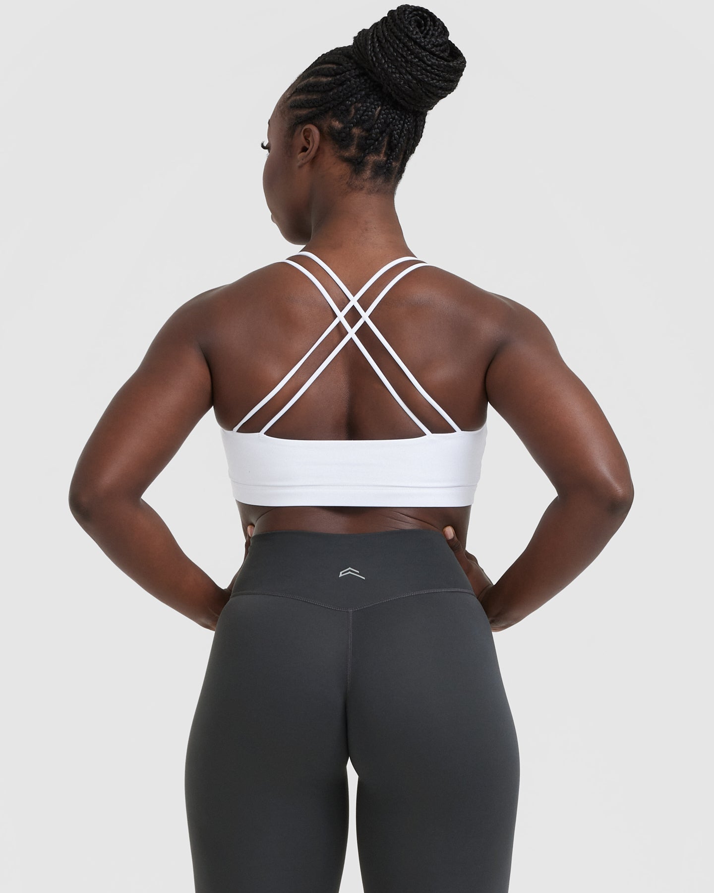 White Cross Over Bralette - Scoop Neck | Oner Active EU