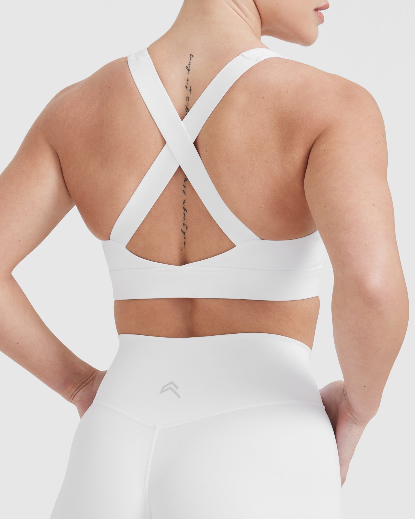 Bandeau Strap Sports Bra in Simply White – Bloombuilt Athletics